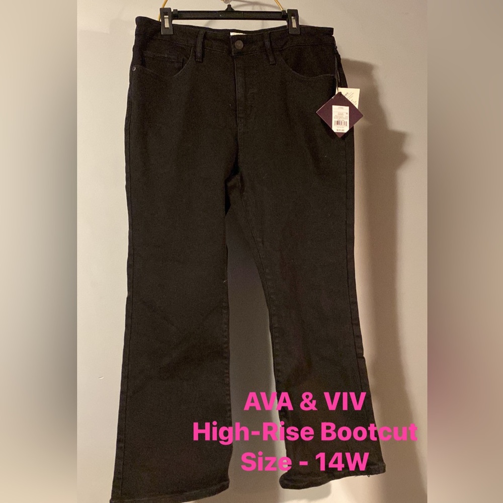 AVA & VIV 
High-Rise Bootcut
Size - 14W
